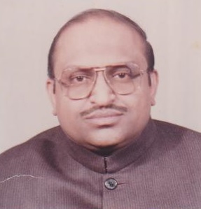 Mr. B K Nahata – Past Regional President, EIC